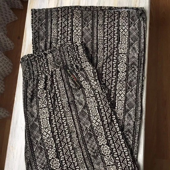 🌻 3x 22/24 comfy flare leg Palazzo Pants 31” insm - Picture 3 of 4